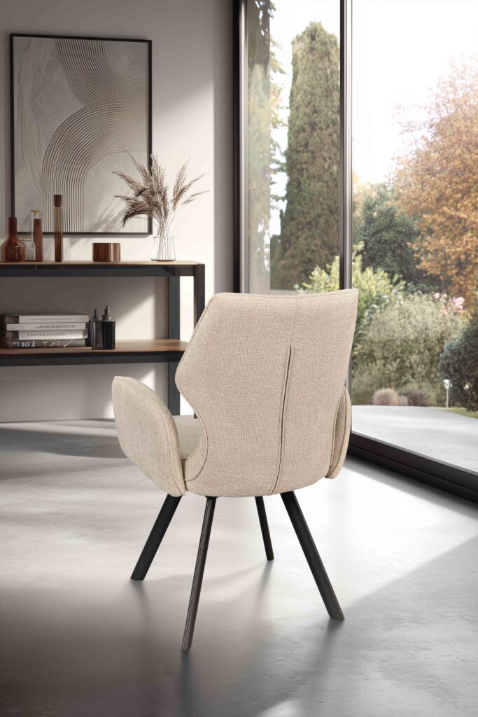 ambiance chaise Juliette pied métal beige avec accoudoirs arrière - Girardeau