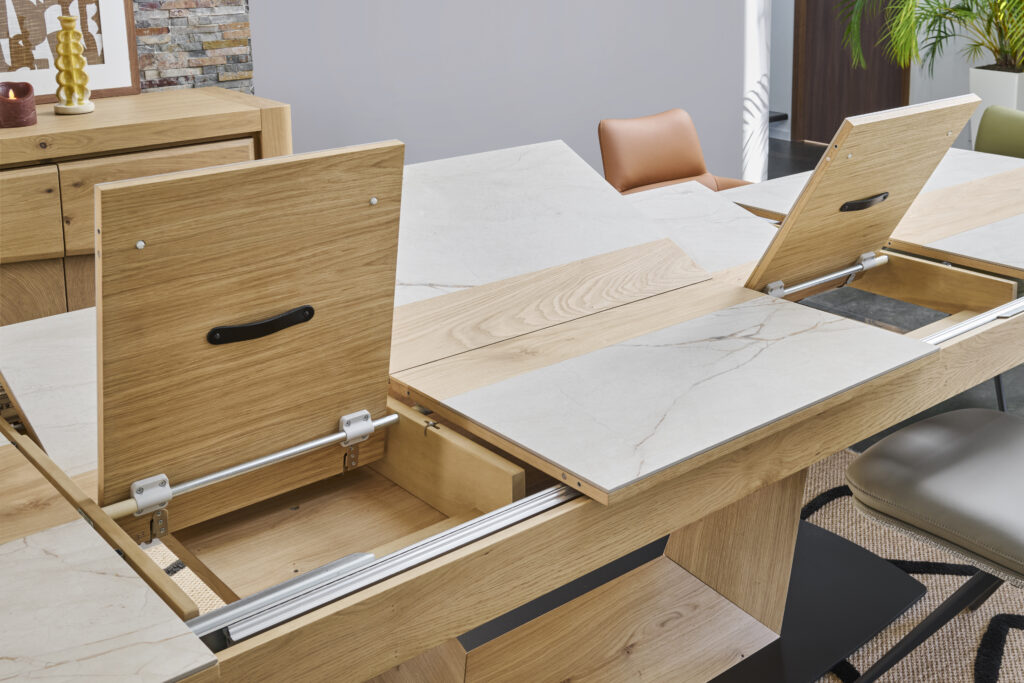 détail allonges table Cayola beige veiné